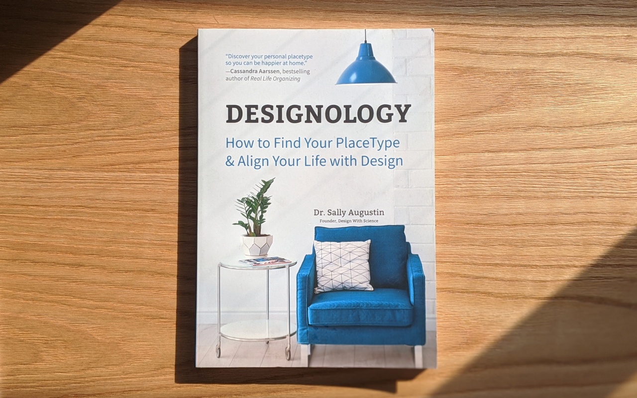 著書「Designology: How to Find Your PlaceType and Align Your Life with Design」の近影